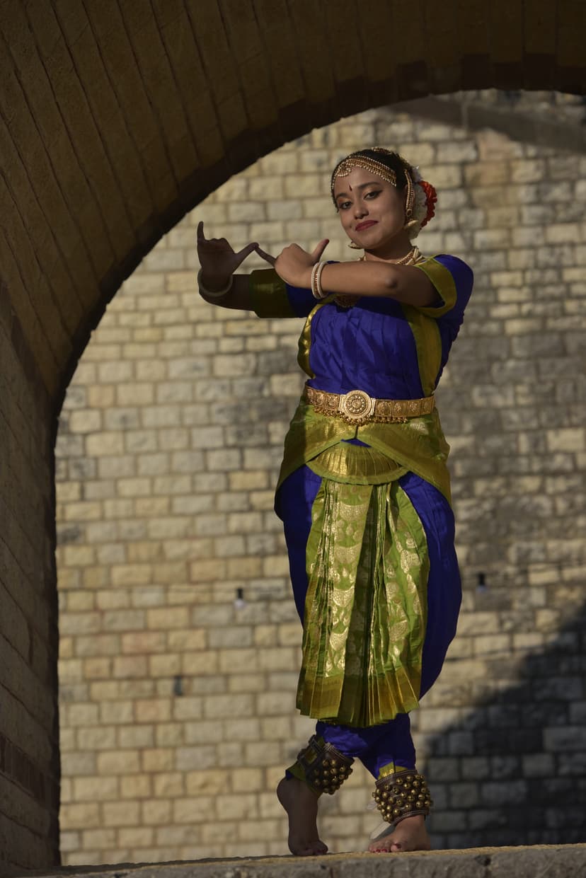 Arushi dancing